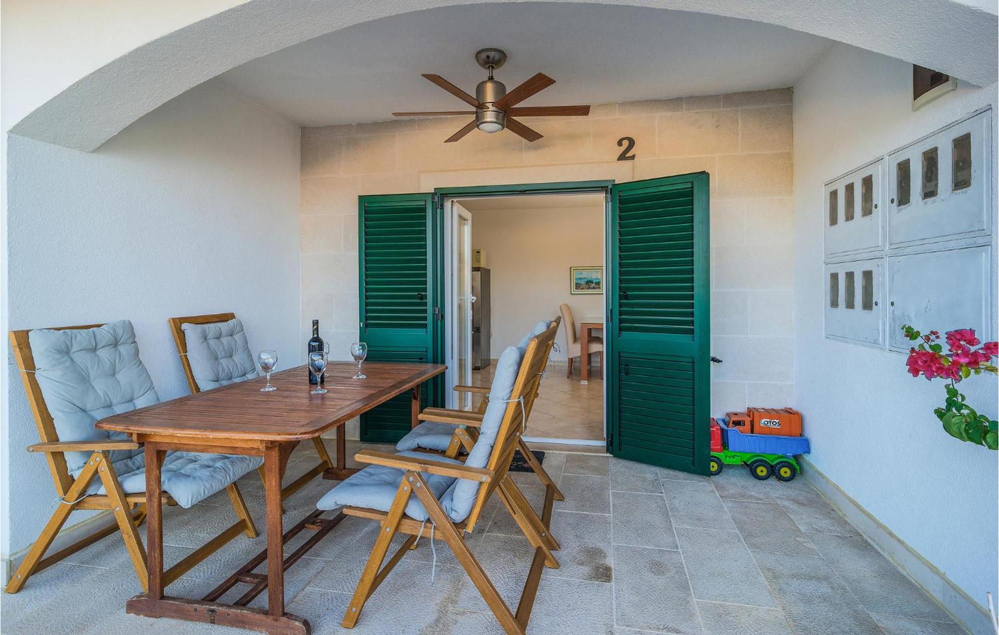 Holiday home Mala Lozna Postira Zewnętrze zdjęcie