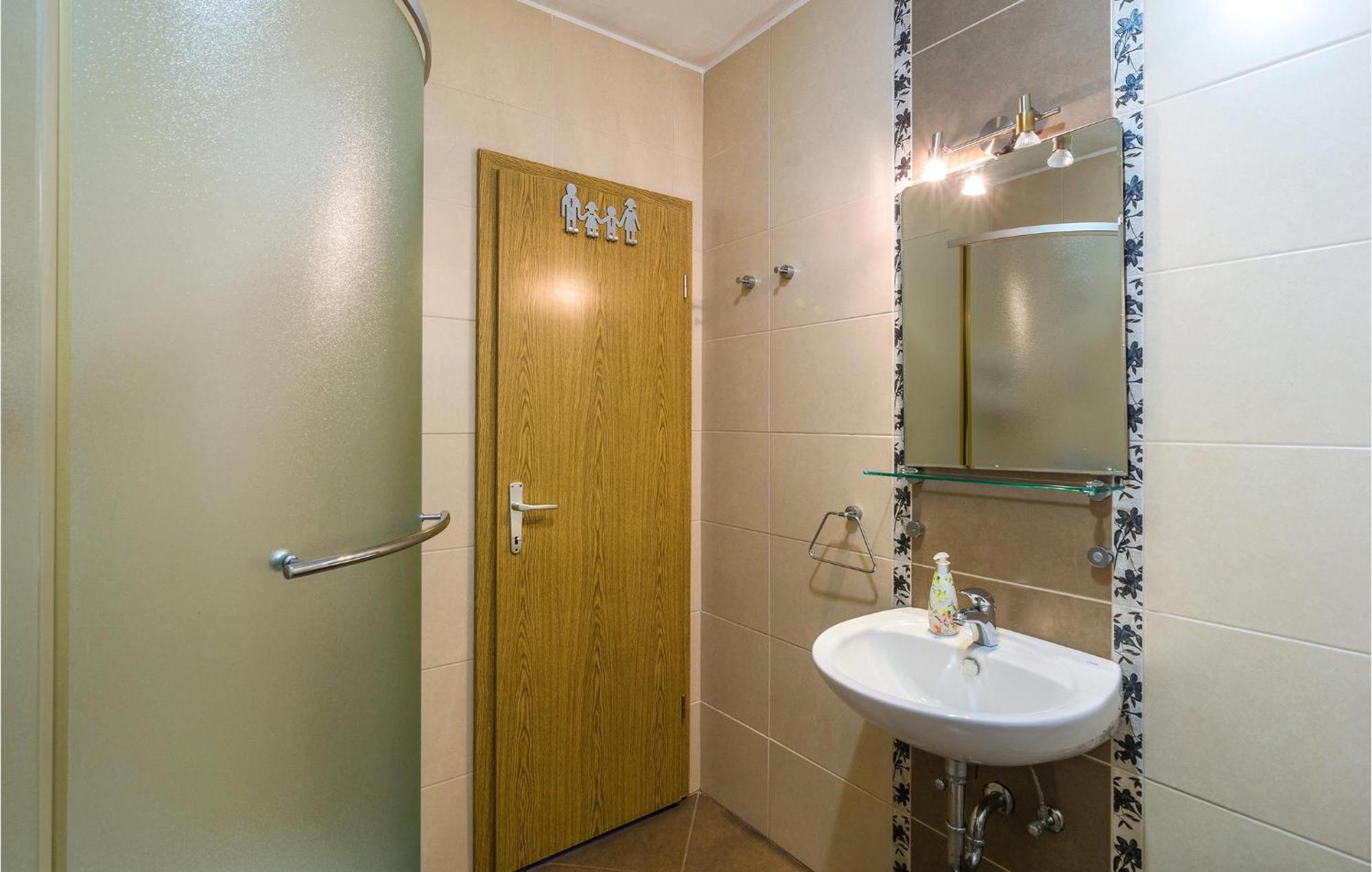 Holiday home Mala Lozna Postira Zewnętrze zdjęcie