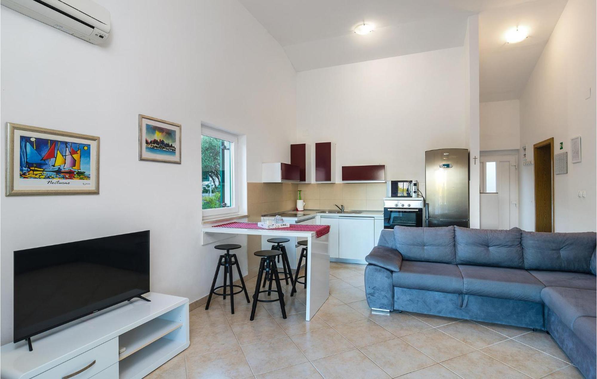 Holiday home Mala Lozna Postira Zewnętrze zdjęcie